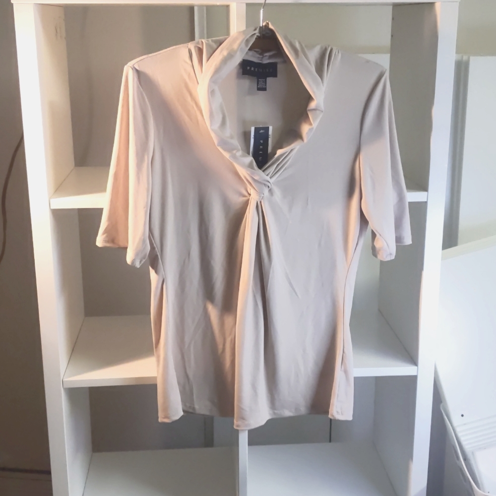 Premise casual dress short sleeve shirt, light tan or kaki size medium